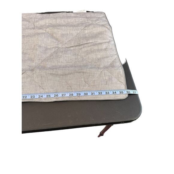 Pottery Barn Gray Home Decor Linen Cotton Silk Quilted King Pillow Sham Cover - Picture 7 of 7